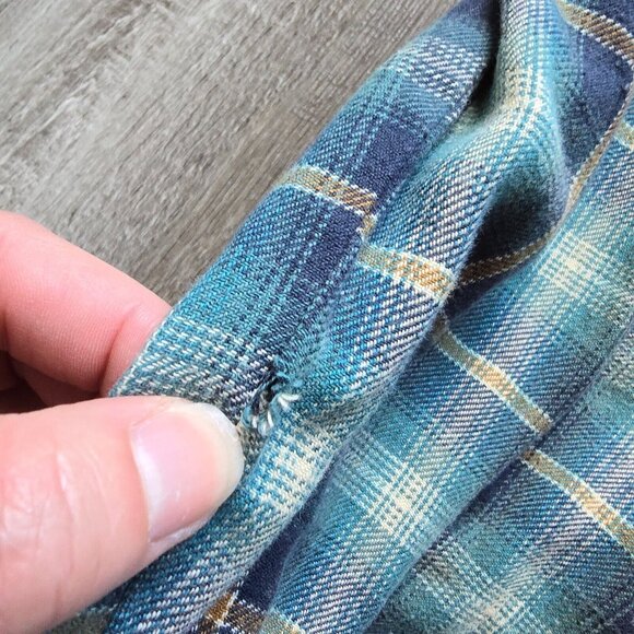 Woolrich Flannel Shirt Men Large Green Plaid Long Sleeve Button Up Flap Pockets - Picture 13 of 13